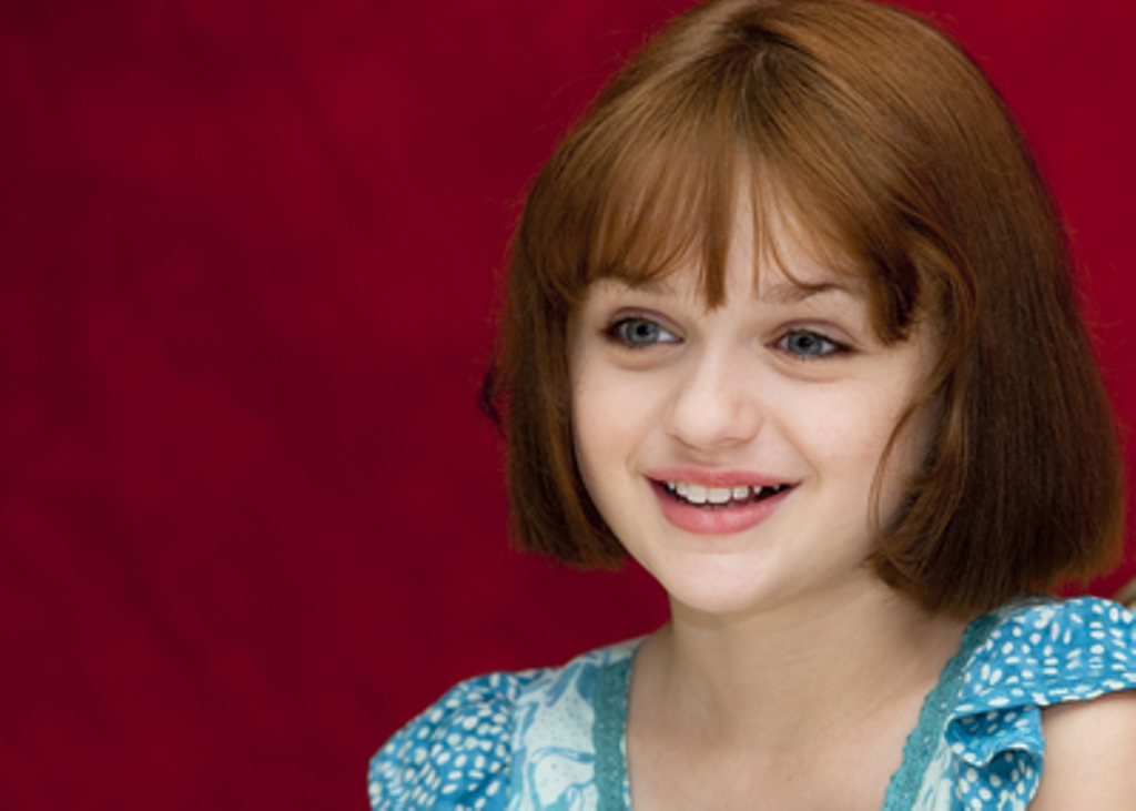 Joey King while young