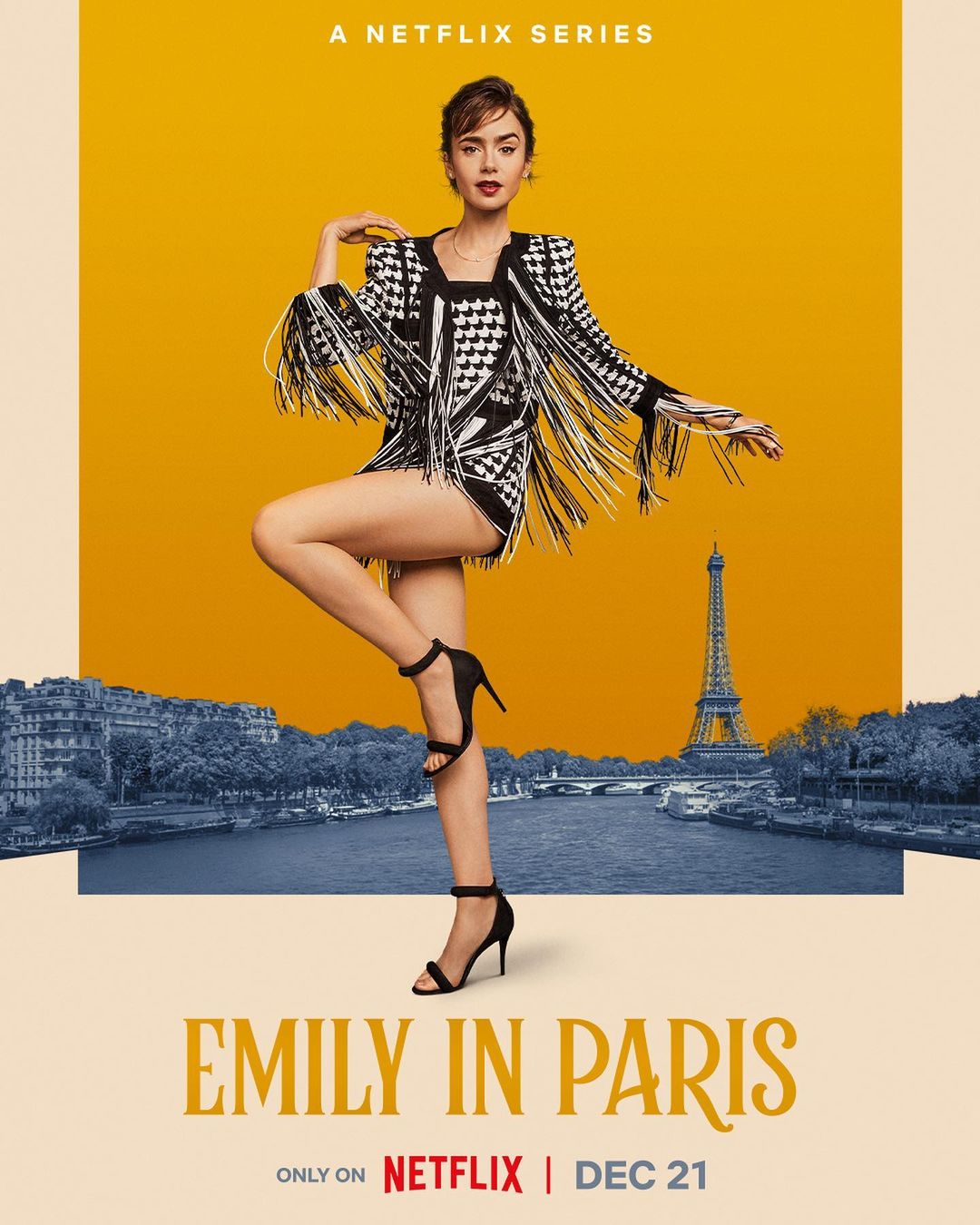 LIly Collins acted as Emily Cooper in Emily in Paris series