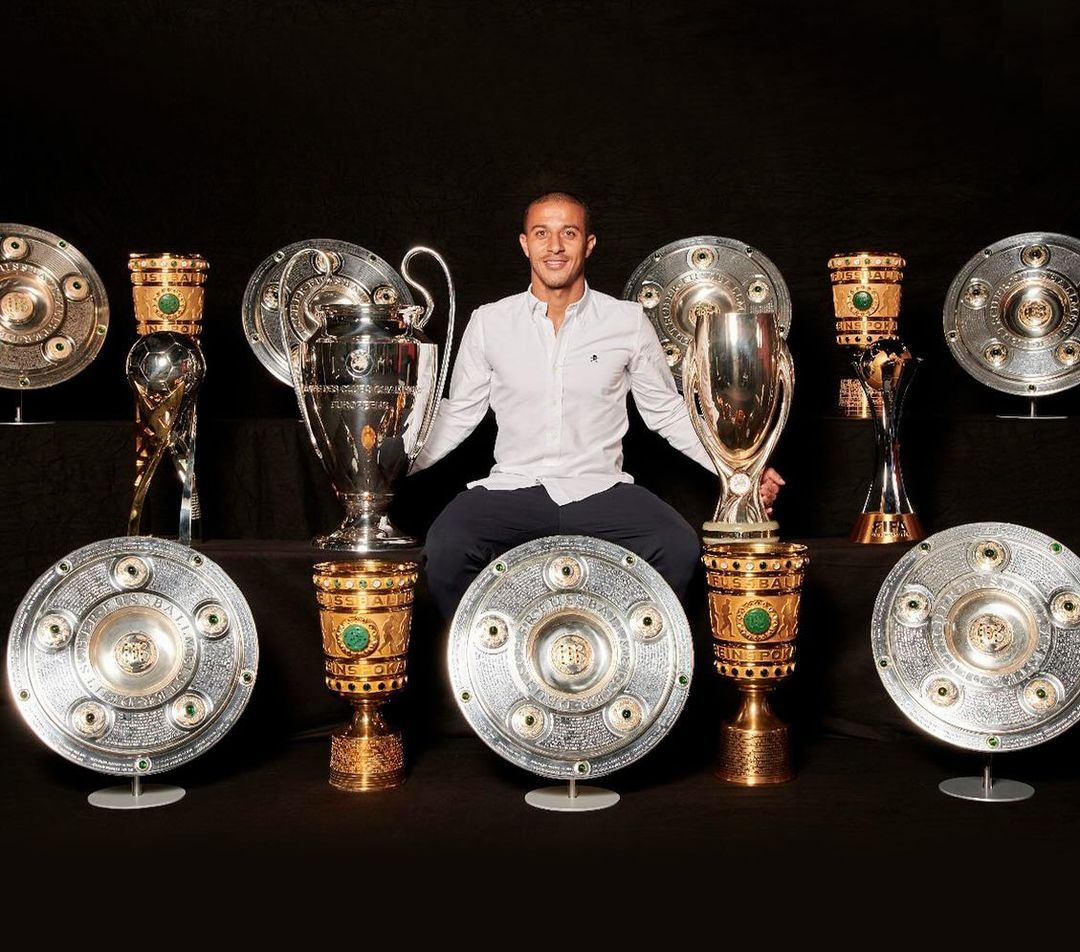 Thiago's honors and memorable moments.