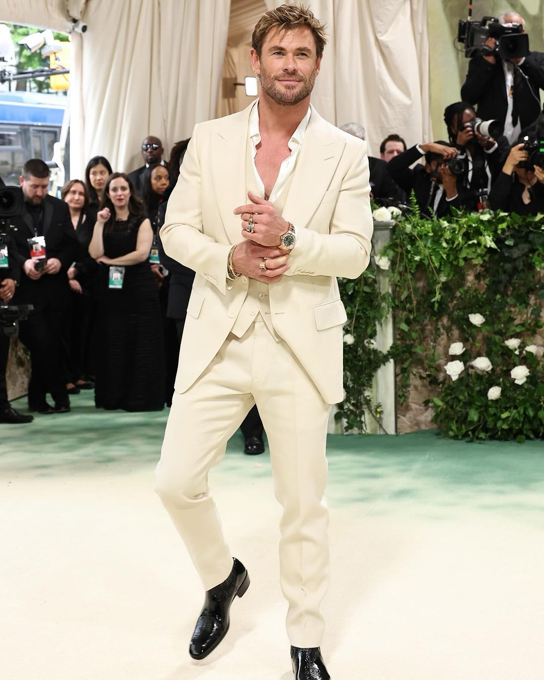 Chris Hemsworth  at Met Gala