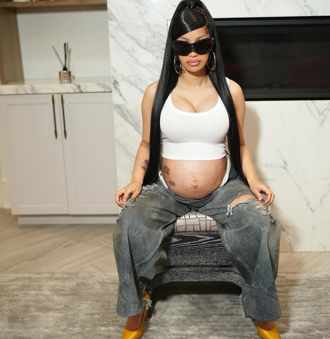 Pregnant Cardi B