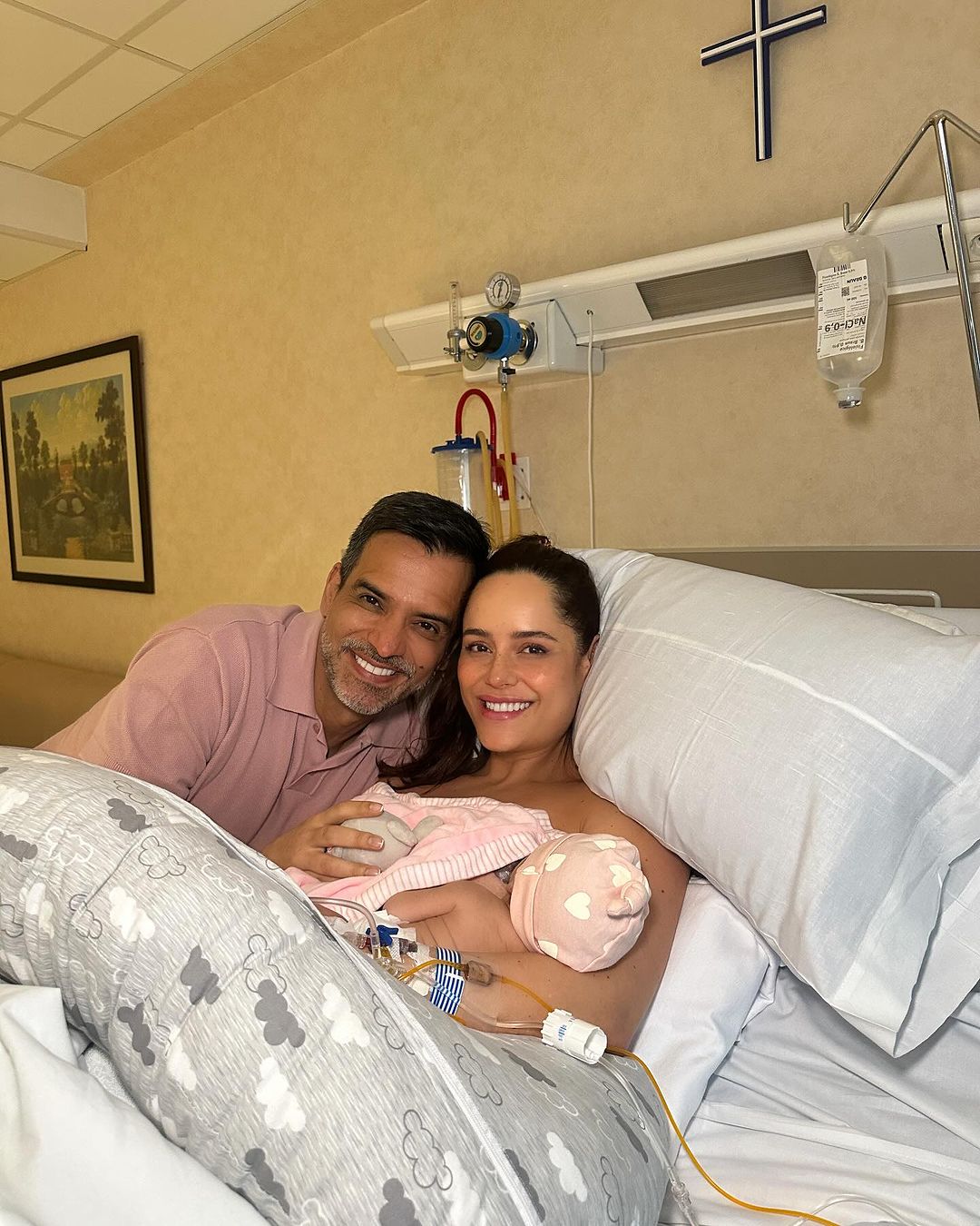 Ana Lucía Domínguez 40, and husband Cardenas Jorge 53 have welcomed their first child.