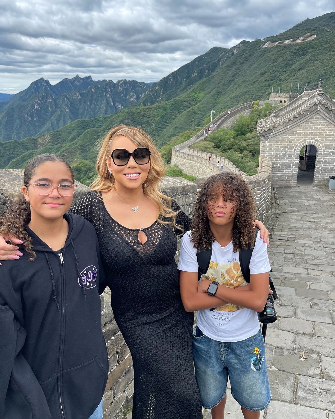 Mariah Carey and children enjoying their time on the Great wall of china