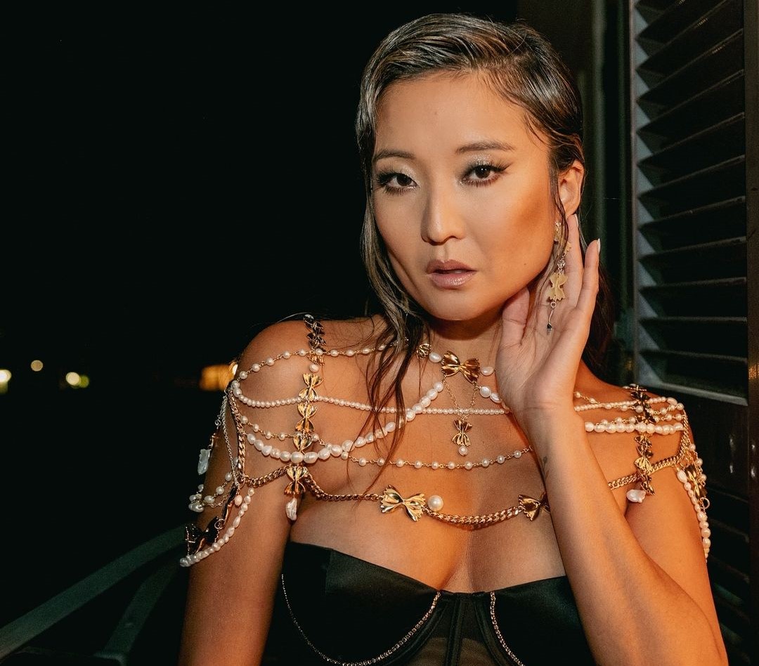  Emily in Paris star Ashley Park narrates the stressful experience of filming her topless scene