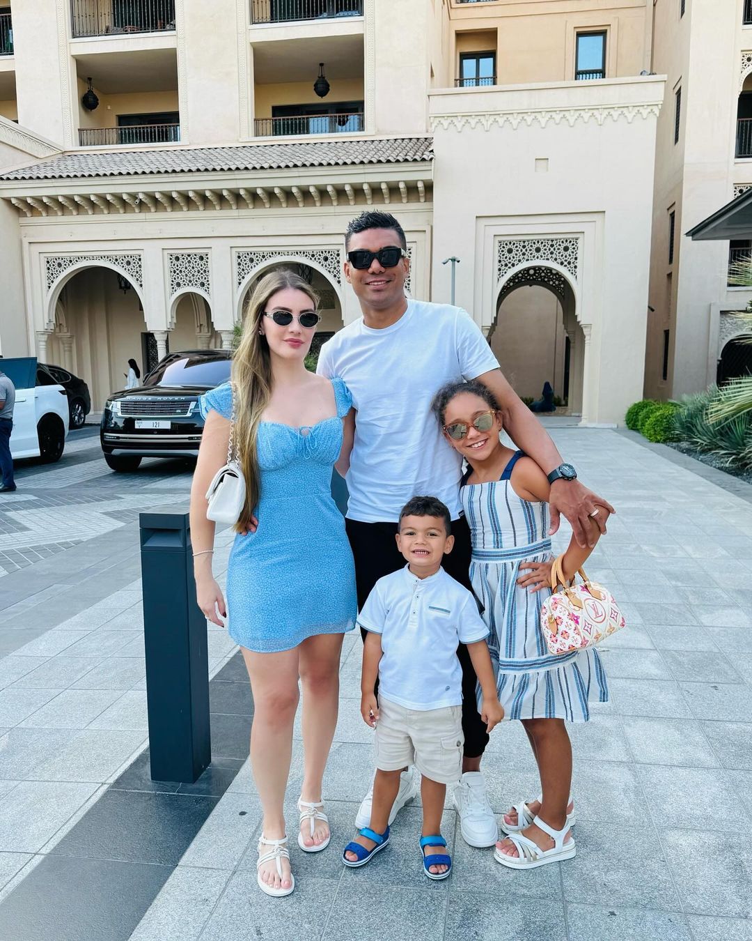 Casemiro , his wife and children