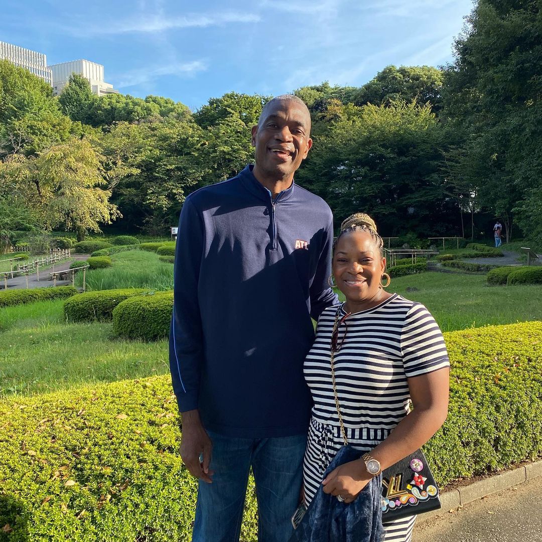 Mutombo and his wife Rose visited the Garden of the Imperial Palace in Tokyo, on October 4th 2022