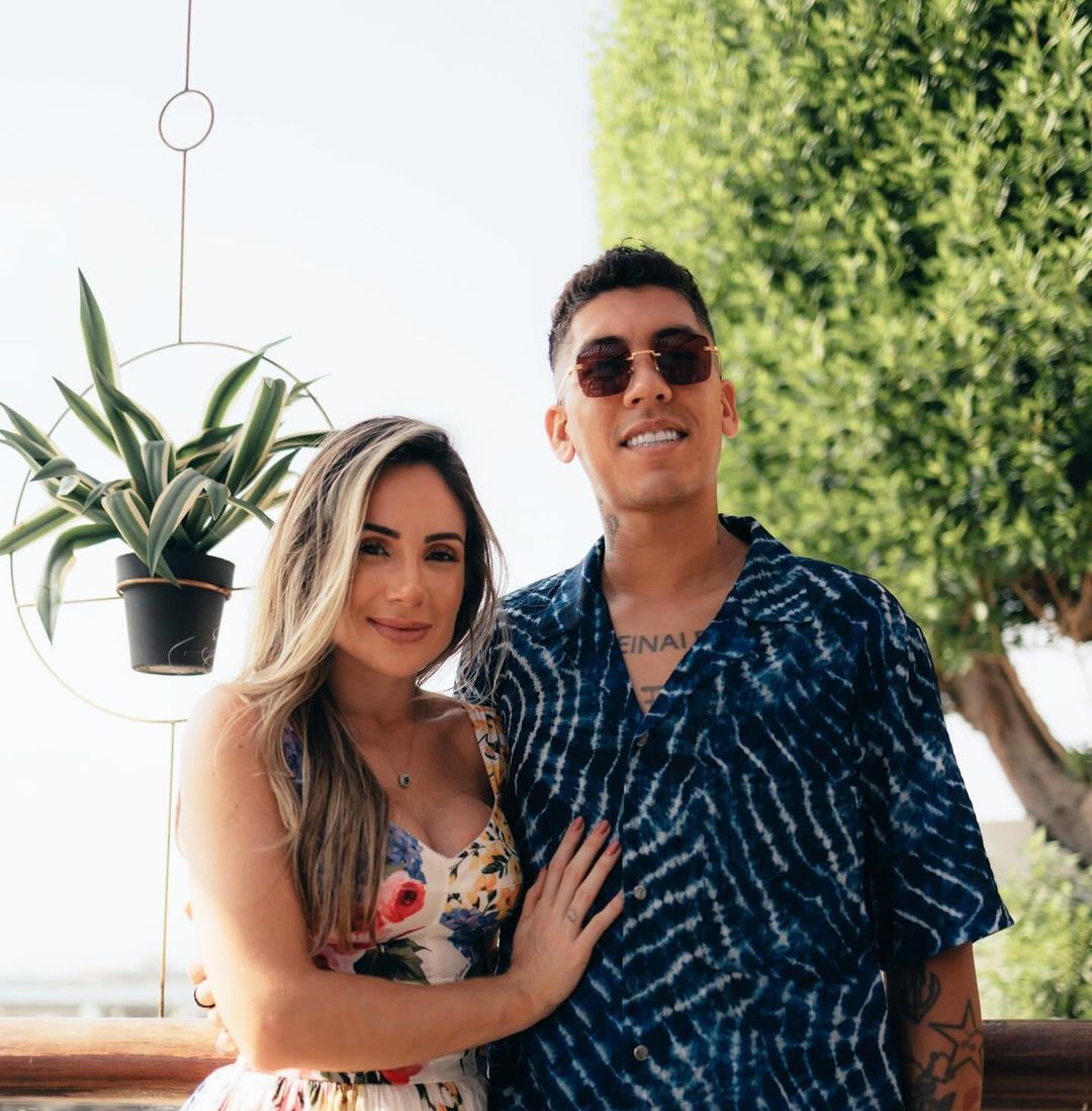 Larissa Pereira celebrates husband Roberto Firmino's birthday with a Romantic Post.