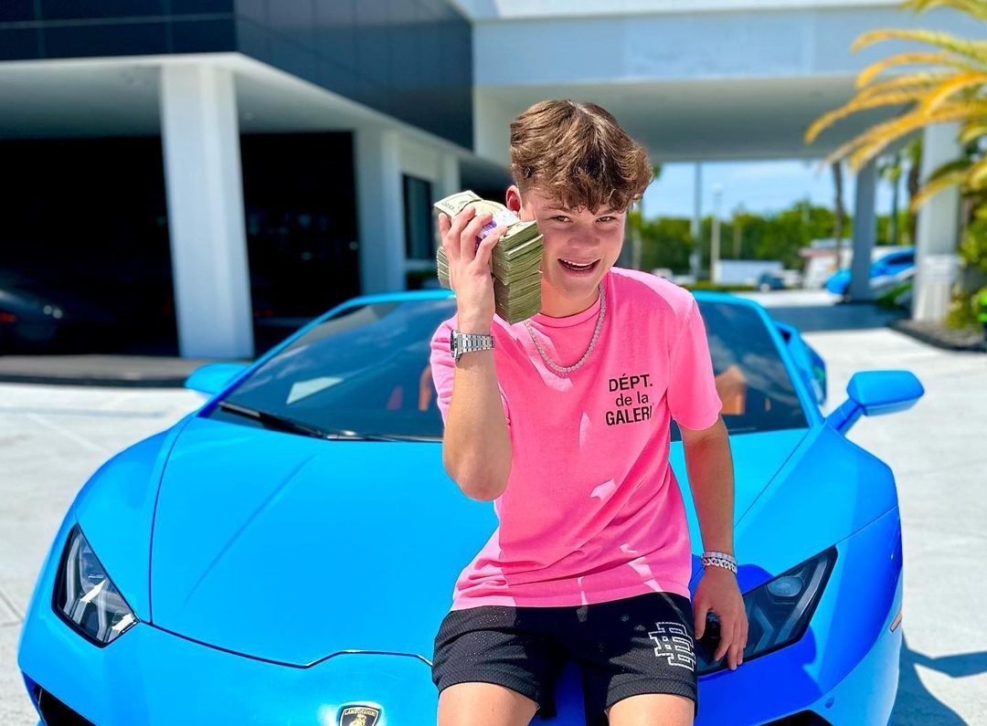 All about Jack Doherty, a YouTuber that recently Crashed a $200,000  McLaren While Streaming.