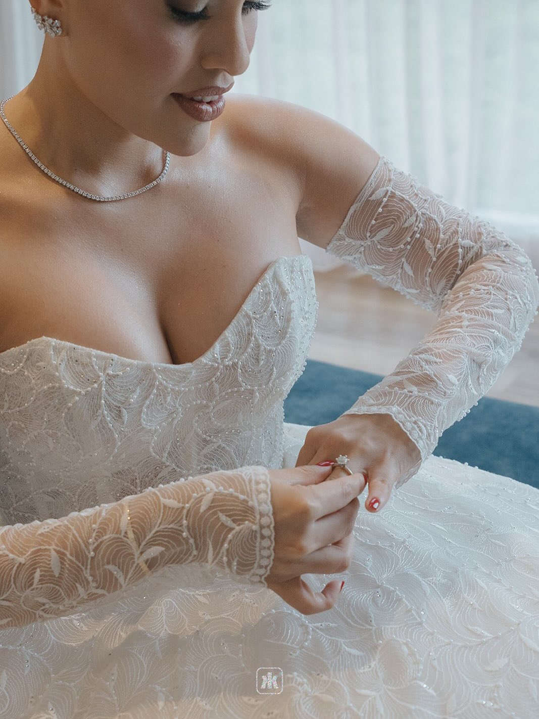 Luis Diaz wife on their wedding day
