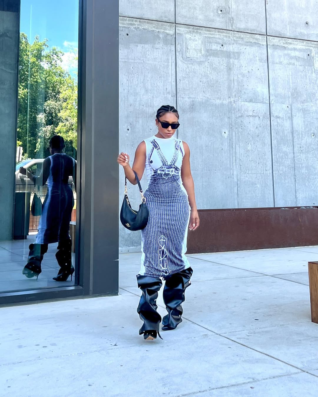 Stylish Taylor Polidore  having some good time