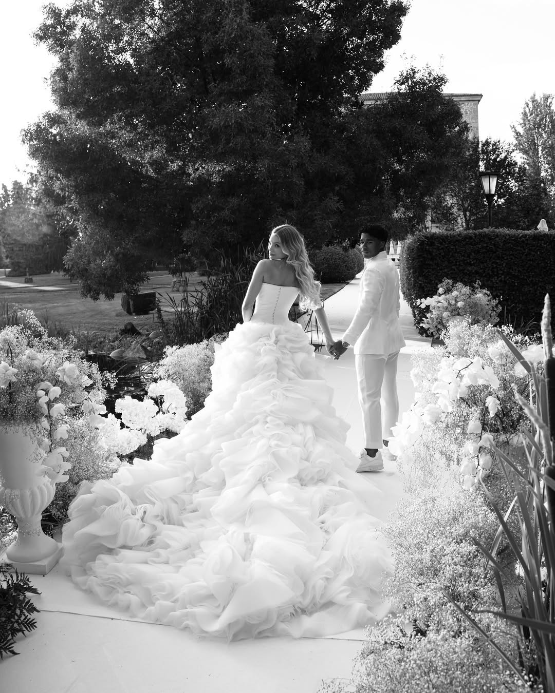 Prodigy Endrick and Gabriely Miranda's wedding