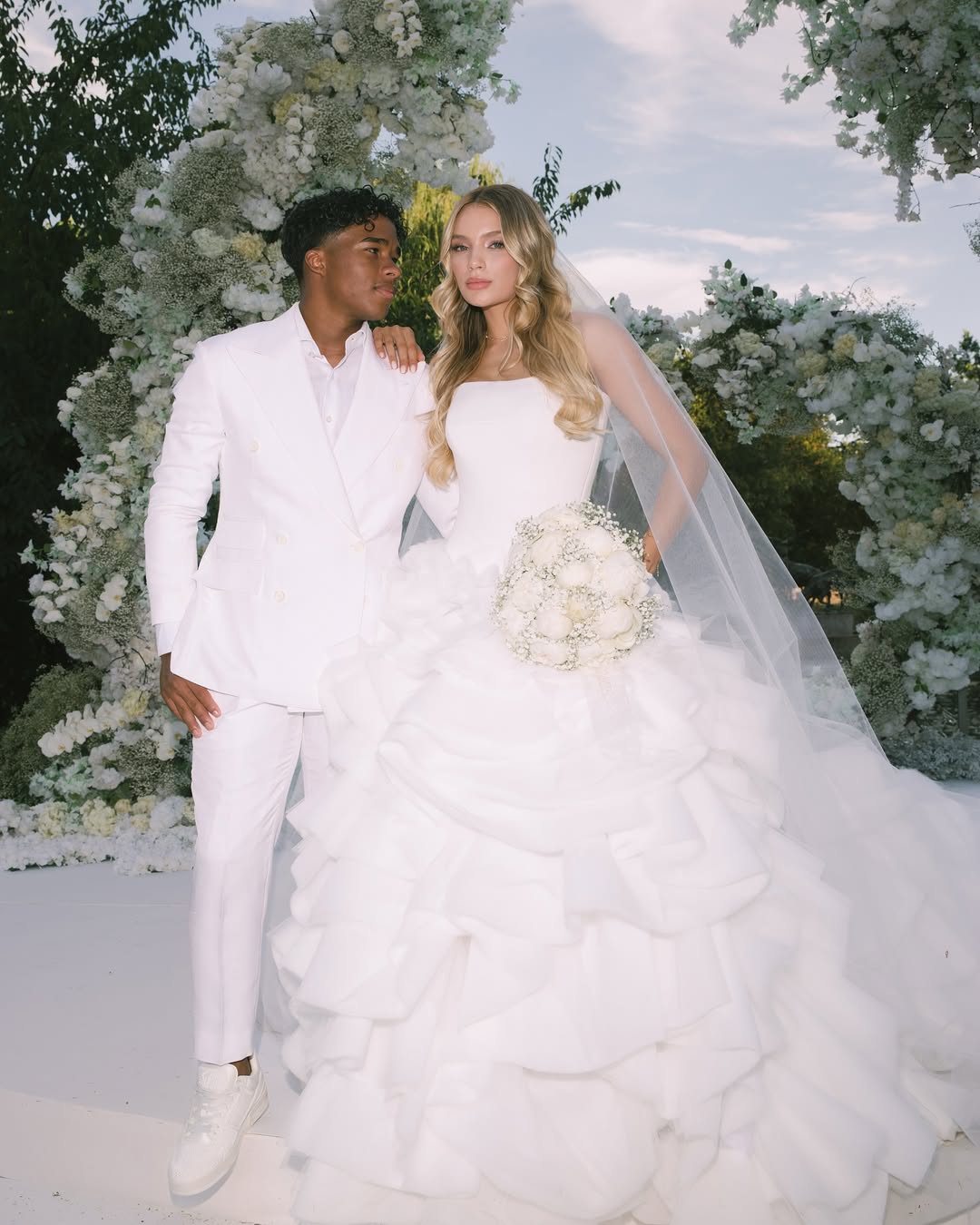 Prodigy Endrick and Gabriely Miranda's wedding